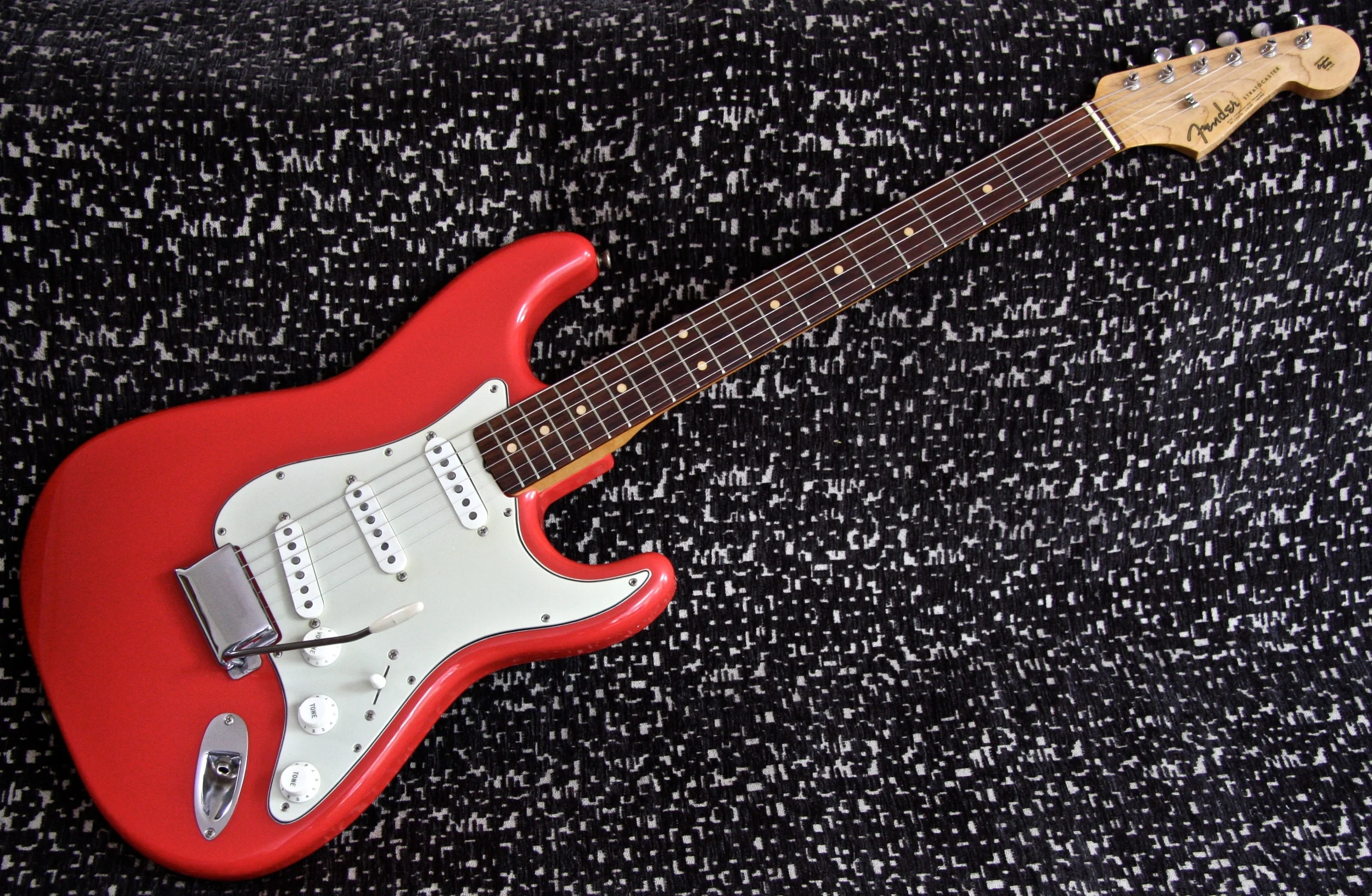 1963 Fender Stratocaster Fiesta Red — Guncotton Guitars